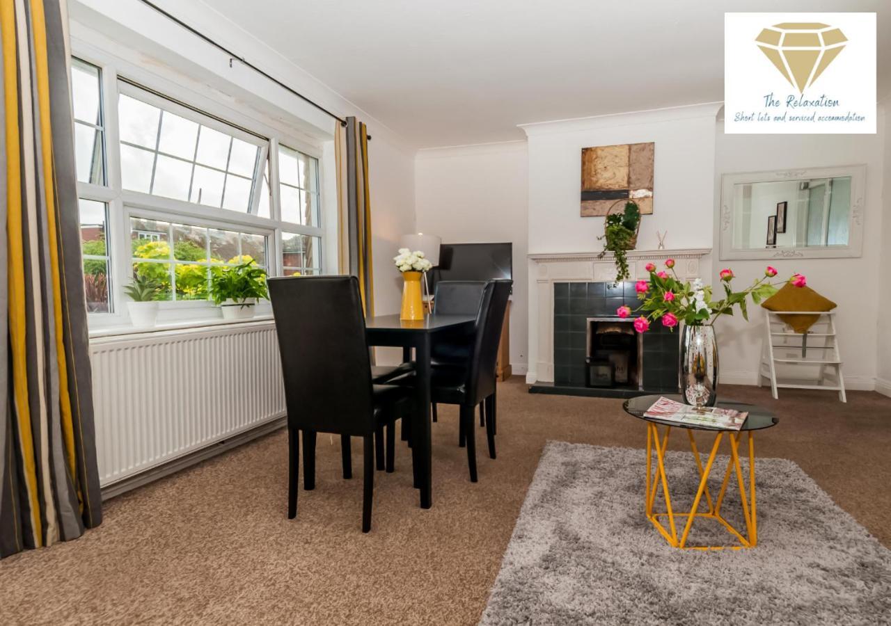 2 Bed Apartment-5 Guests - Business-Relocation-Parking - The Brighton Short Stay & Serviced Apartments Eksteriør billede