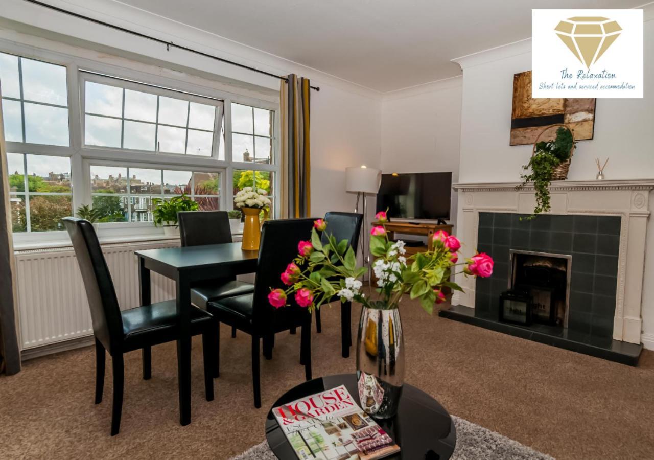 2 Bed Apartment-5 Guests - Business-Relocation-Parking - The Brighton Short Stay & Serviced Apartments Eksteriør billede