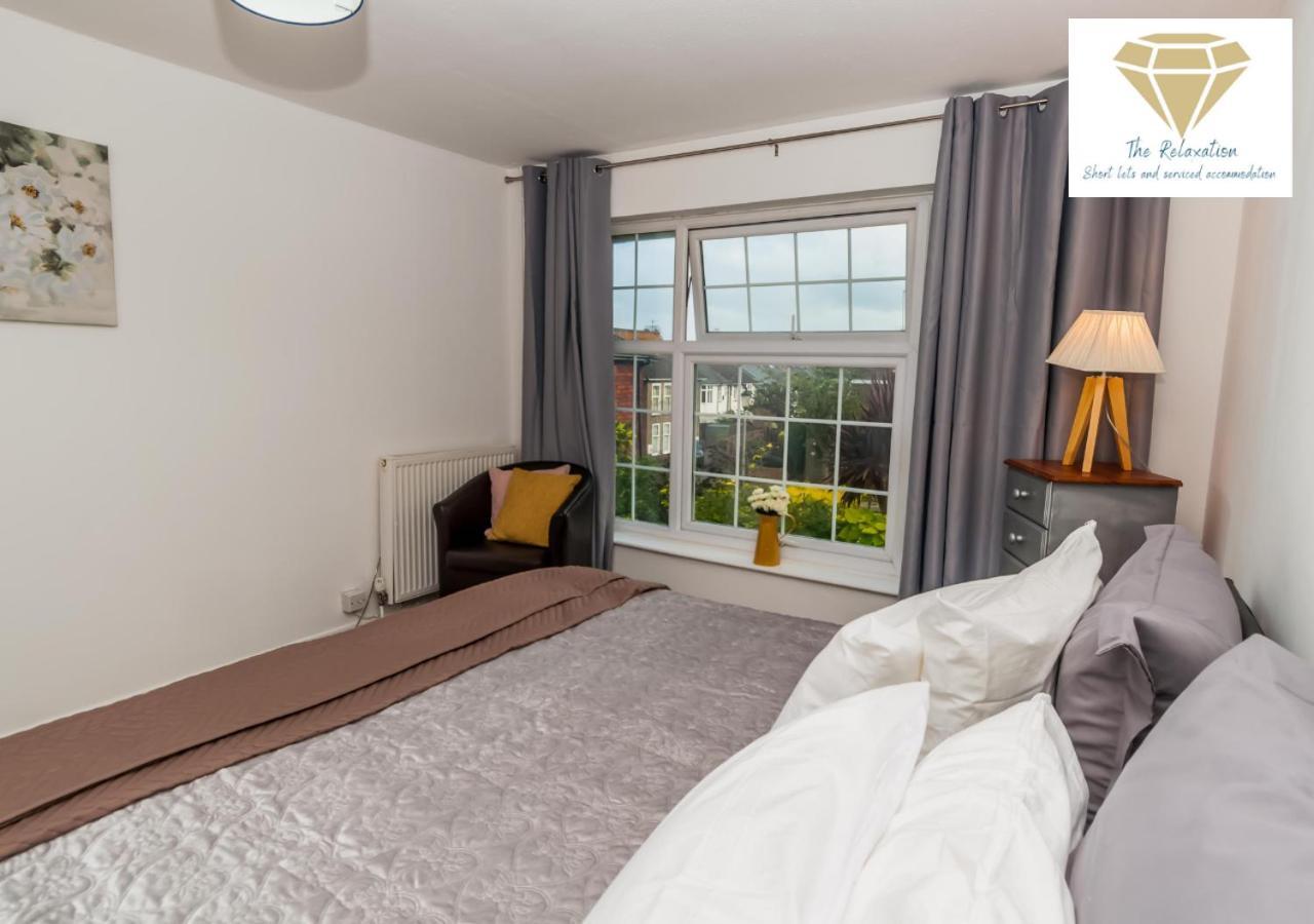 2 Bed Apartment-5 Guests - Business-Relocation-Parking - The Brighton Short Stay & Serviced Apartments Eksteriør billede