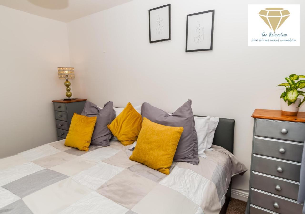 2 Bed Apartment-5 Guests - Business-Relocation-Parking - The Brighton Short Stay & Serviced Apartments Eksteriør billede