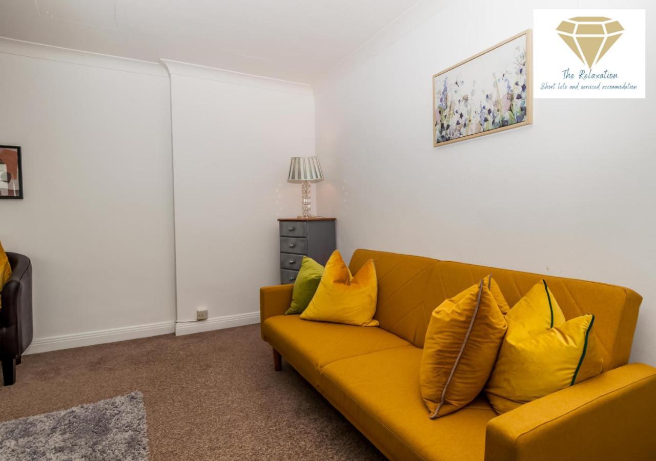 2 Bed Apartment-5 Guests - Business-Relocation-Parking - The Brighton Short Stay & Serviced Apartments Eksteriør billede