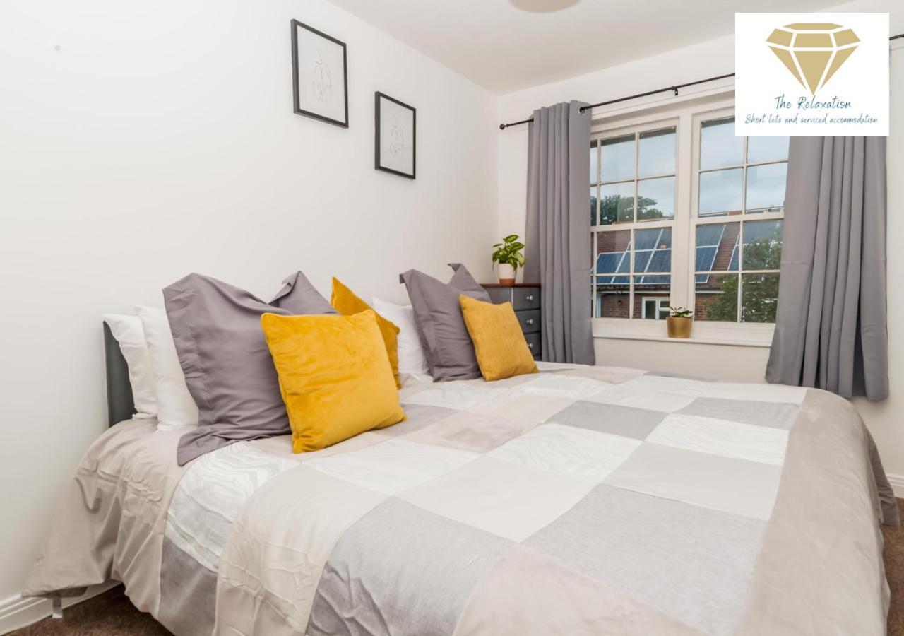 2 Bed Apartment-5 Guests - Business-Relocation-Parking - The Brighton Short Stay & Serviced Apartments Eksteriør billede