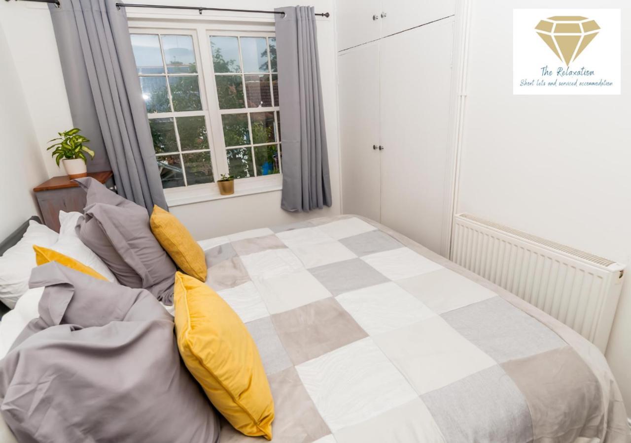 2 Bed Apartment-5 Guests - Business-Relocation-Parking - The Brighton Short Stay & Serviced Apartments Eksteriør billede