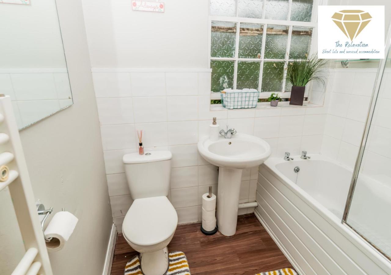 2 Bed Apartment-5 Guests - Business-Relocation-Parking - The Brighton Short Stay & Serviced Apartments Eksteriør billede