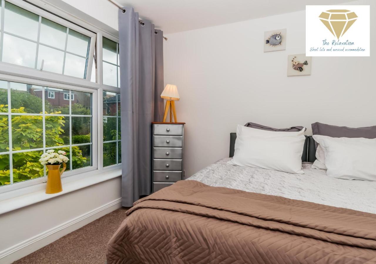 2 Bed Apartment-5 Guests - Business-Relocation-Parking - The Brighton Short Stay & Serviced Apartments Eksteriør billede