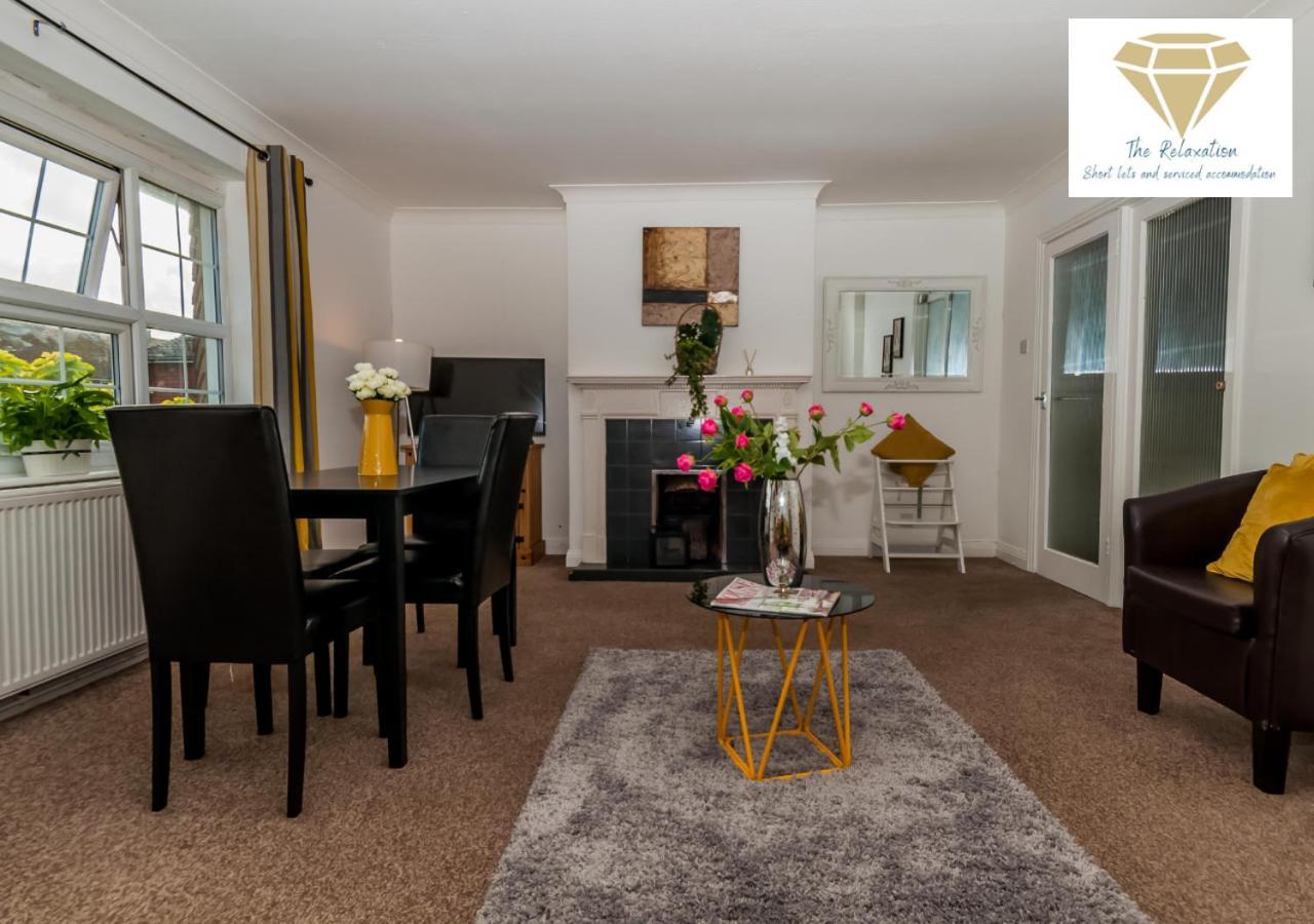 2 Bed Apartment-5 Guests - Business-Relocation-Parking - The Brighton Short Stay & Serviced Apartments Eksteriør billede