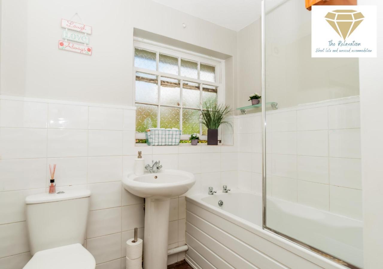 2 Bed Apartment-5 Guests - Business-Relocation-Parking - The Brighton Short Stay & Serviced Apartments Eksteriør billede