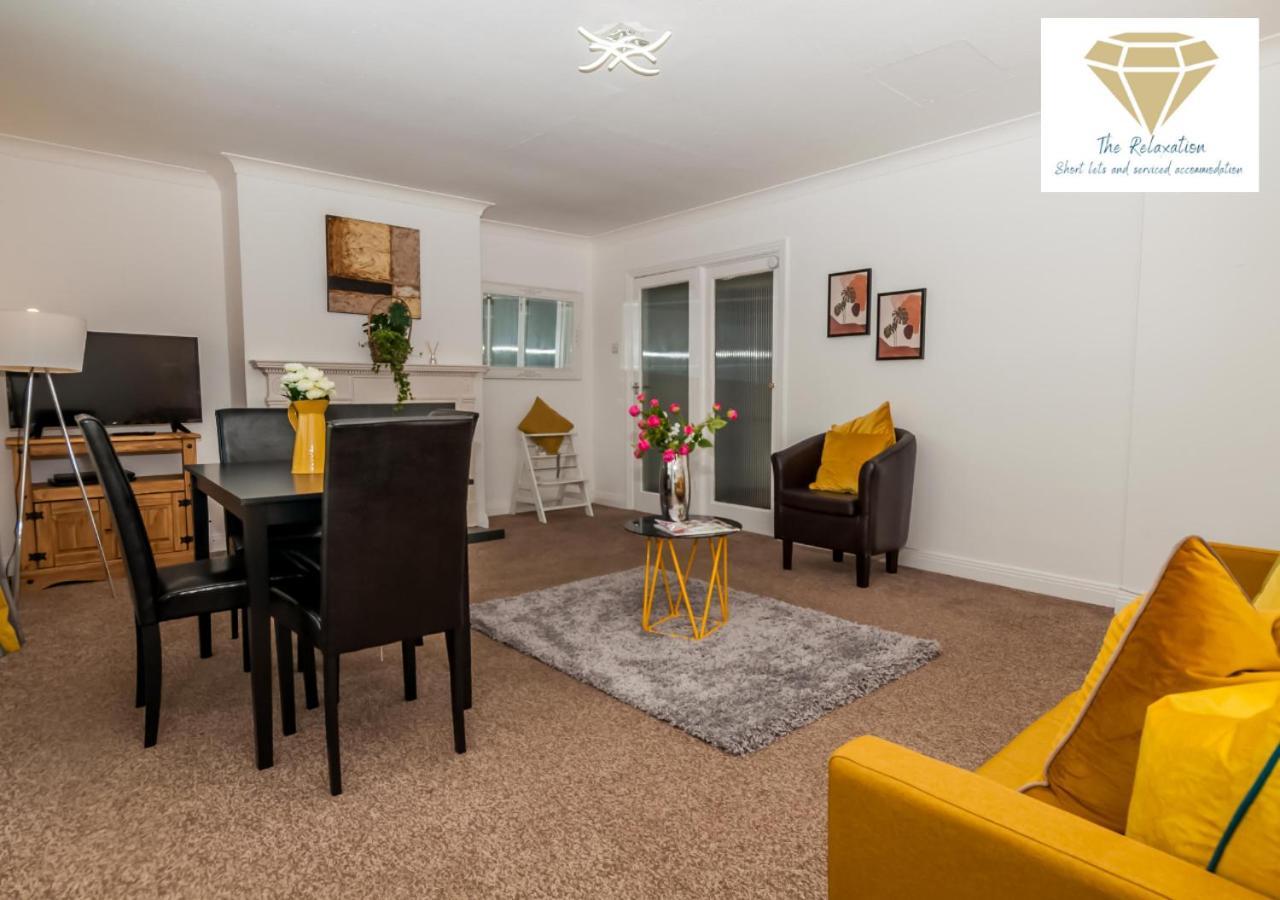 2 Bed Apartment-5 Guests - Business-Relocation-Parking - The Brighton Short Stay & Serviced Apartments Eksteriør billede