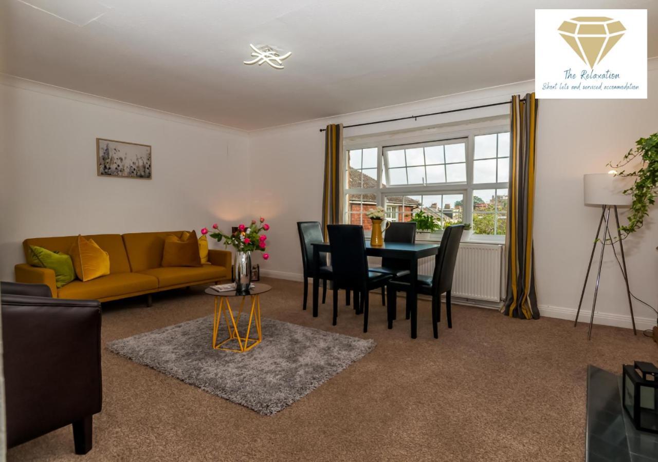 2 Bed Apartment-5 Guests - Business-Relocation-Parking - The Brighton Short Stay & Serviced Apartments Eksteriør billede